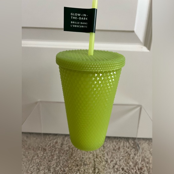 Starbucks glow in the dark cup - Picture 3 of 5
